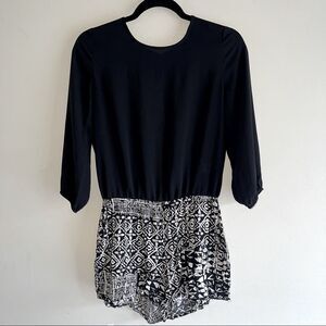 Y2K 90s Casual Romper Slit Open Back Size S Pockets Black White 3/4 Sleeves